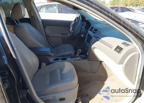 2010 Ford Fusion Hybrid из США, поврежденный, VIN 3FADP0L3XAR354571